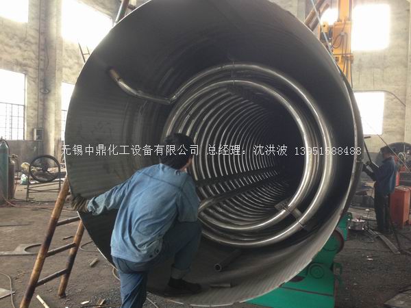 不銹鋼盤(pán)管加熱儲(chǔ)罐 外盤(pán)管加熱儲(chǔ)罐 內(nèi)盤(pán)管加熱儲(chǔ)罐